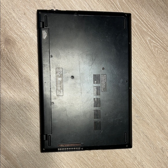 Toshiba C55-C5241 NO HDD, BAD BATTERY, FOR PARTS - Picture 2 of 7